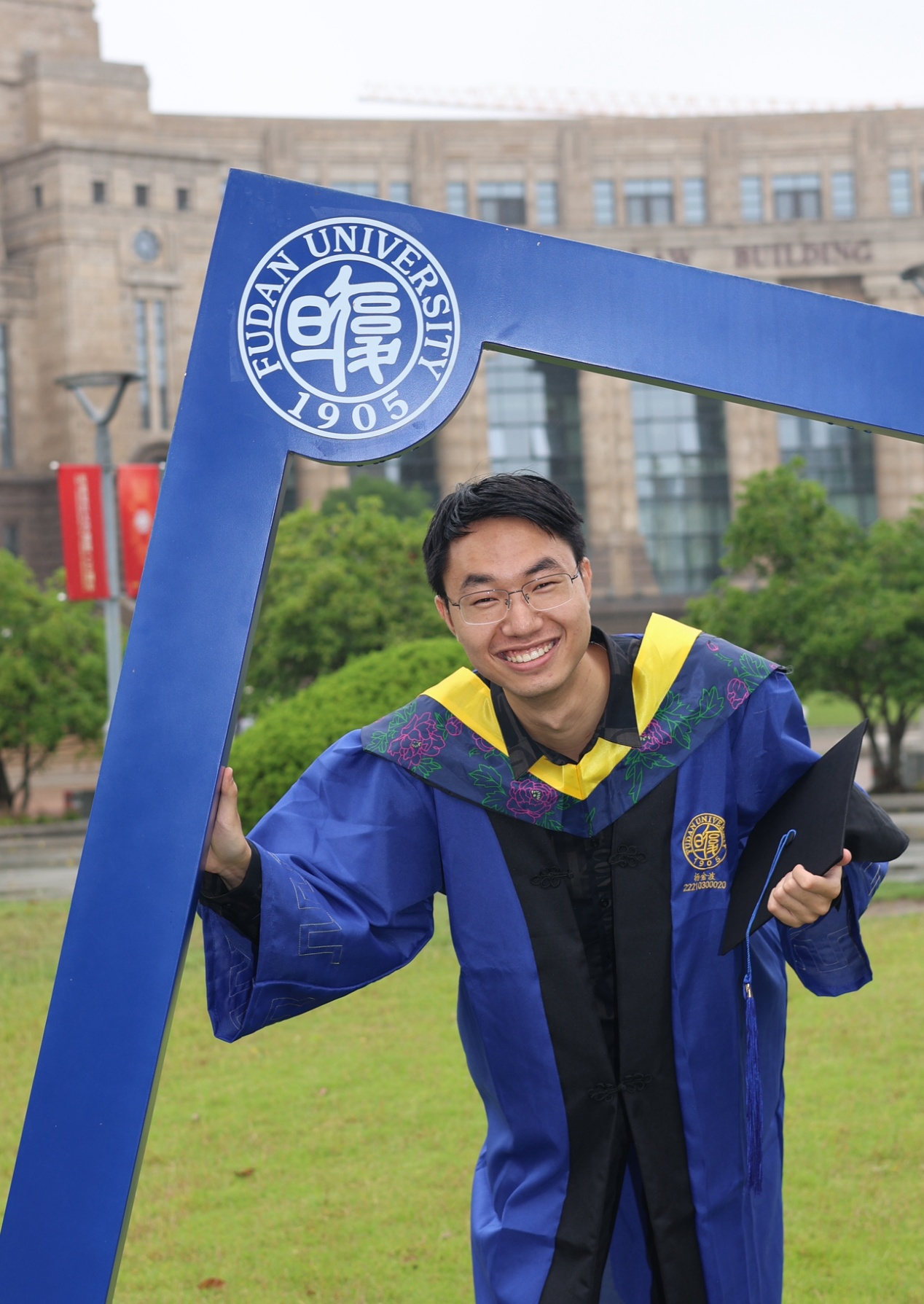 Jinbo Yang（杨金波）